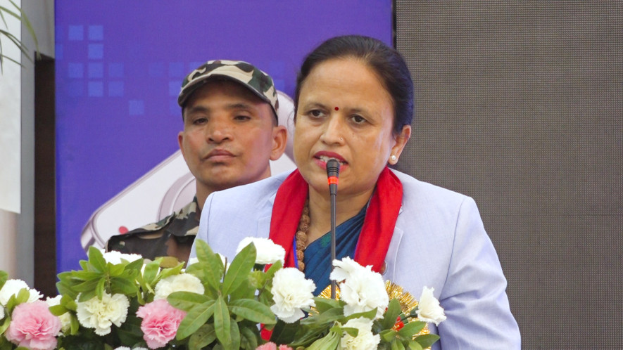 मोबाइलको ‘ग्रे मार्केट’ व्यवसायीले नै रोक्नुपर्छ:सञ्चारमन्त्री शर्मा 